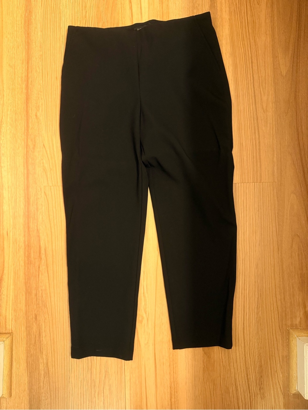 Rachel Zoe Black Cropped Straight-Leg Pants